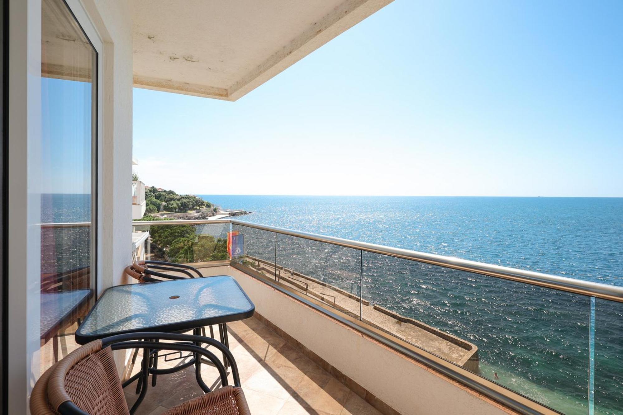 Athos Apartments Dobre Vode Dobra Voda Rom bilde